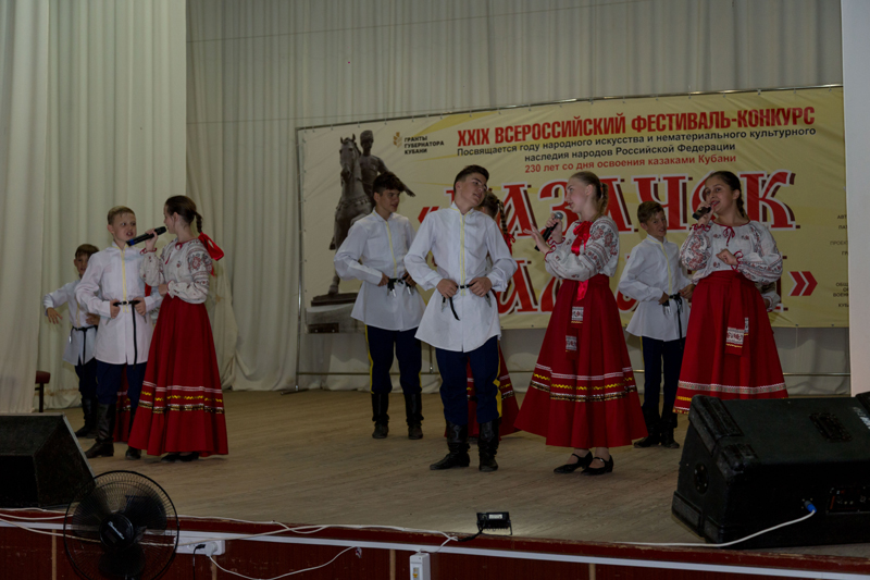 kollektiv-kazachej-kultury-Severnyj-veter-nominacija-vokal